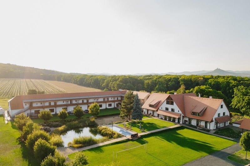 Hotel Dvůr Perlová Voda